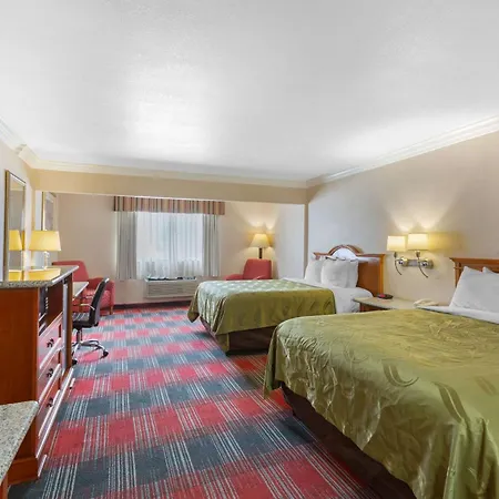 Quality Inn & Suites Oceanside Near Camp Pendleton